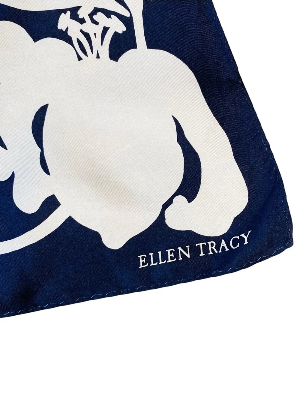 VINTAGE ELLEN TRACY Silk Floral Scarf